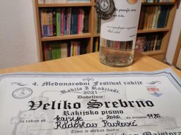 kajsija_rakija_medalja